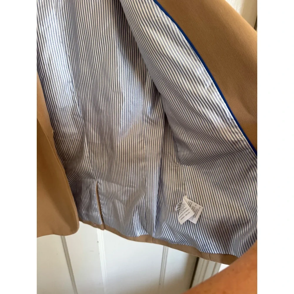 J.Crew women's tan Schoolboy blazer size XS